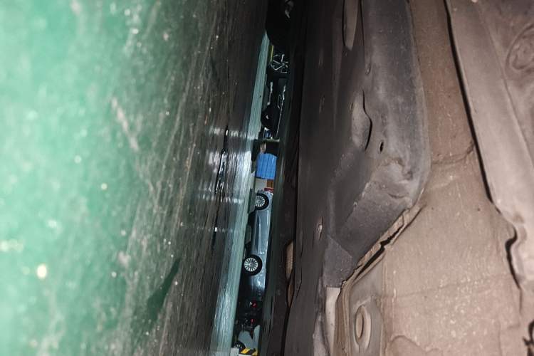 Used Toyota Avalon 2019 2.0L Luxury Edition China VI Standard Chassis Front Right