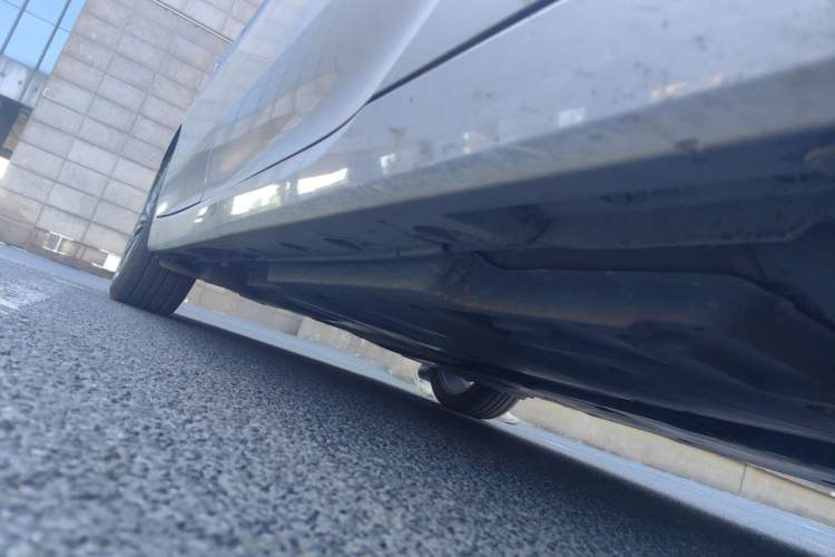 Used Toyota Avalon 2019 2.0L XLE Premium Edition China VI Chassis Front Right