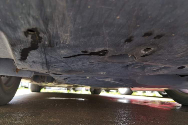 Used Toyota Avalon 2019 Dual-Engine 2.5L Luxury Edition China VI Standard Chassis Front Right