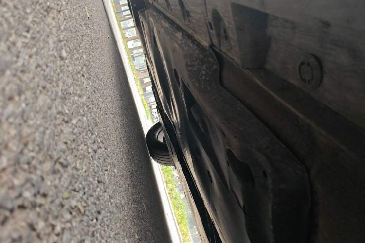 Used Toyota Avalon 2019 2.0L Luxury Edition China VI Standard Chassis Front Right