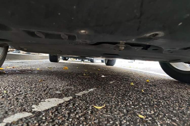 Used Toyota Avalon 2019 2.0L XLE Premium Edition China VI Chassis Front