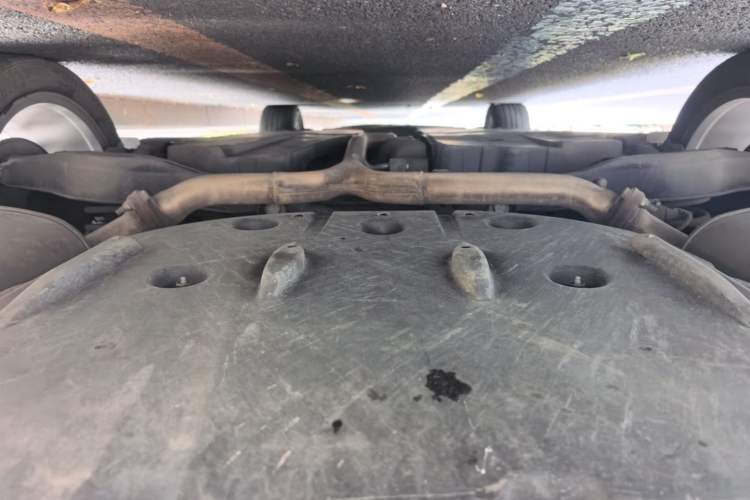 Used Toyota Avalon 2019 2.5L Touring Premium Version China VI Standard Chassis Rear