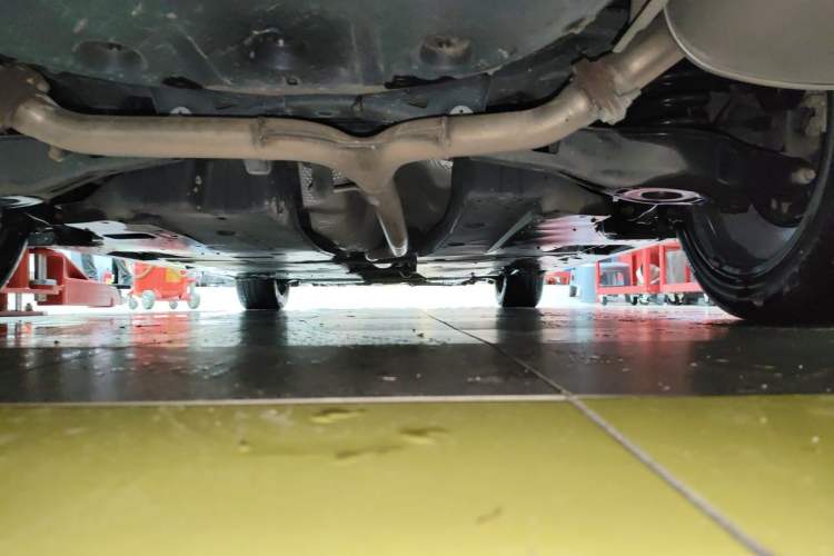 Used Toyota Avalon 2019 2.0L XLE Premium Edition China VI Chassis Rear