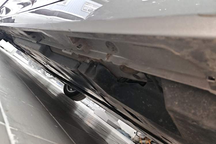 Used Toyota Avalon 2019 2.0L Ambition Edition China VI Chassis Rear Left
