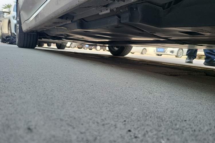 Used Toyota Avalon 2019 2.0L Luxury Edition China VI Standard Chassis Rear Left
