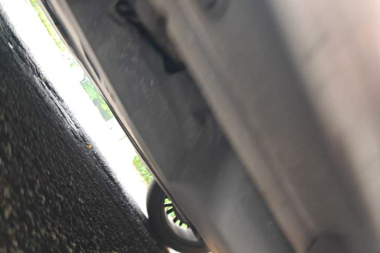 Used Toyota Avalon 2019 2.5L Touring Premium Version China VI Standard Chassis Rear Left