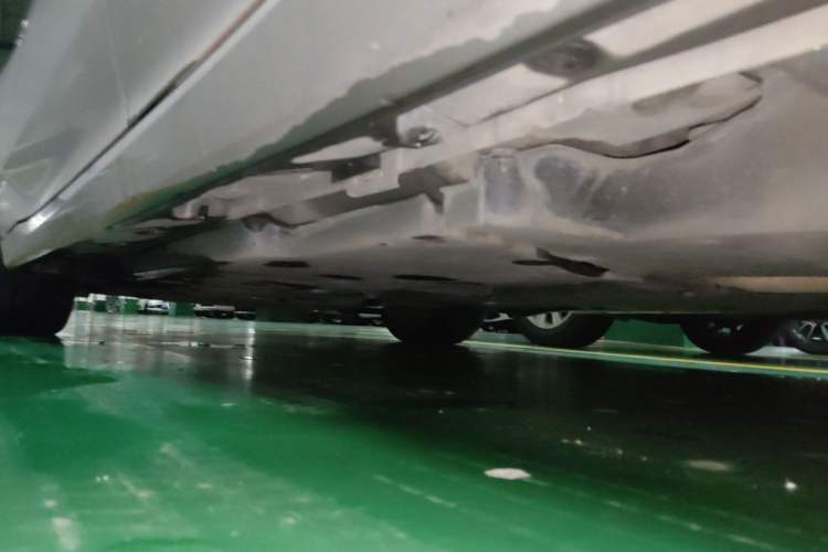 Used Toyota Avalon 2019 Dual-Engine 2.5L Limited Flagship Edition China V Standard Chassis Rear Left