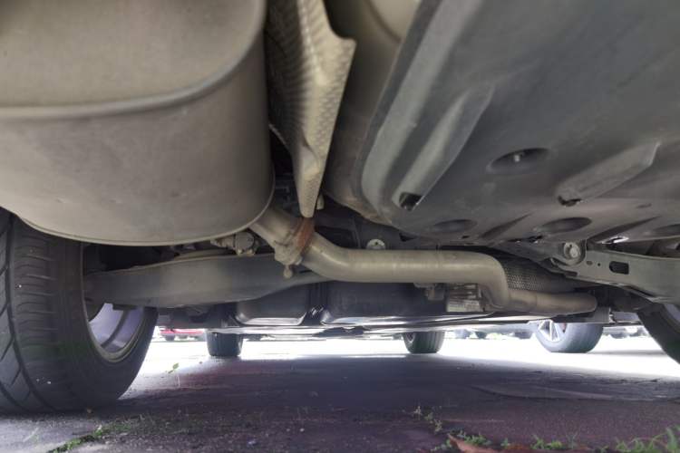 Used Toyota Avalon 2019 Dual-Engine 2.5L Luxury Edition China VI Standard Chassis Rear Left