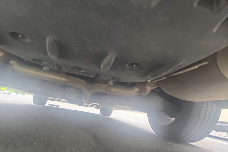 Used Toyota Avalon 2019 2.5L Touring Premium Version China VI Standard Chassis Rear