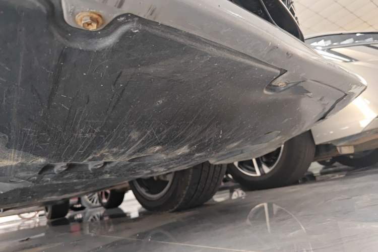 Used Toyota Avalon 2019 2.5L Touring Premium Version China V Standard Chassis Rear Right