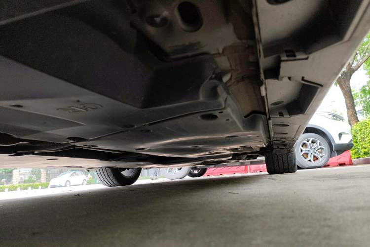 Used Toyota Avalon 2019 2.5L Touring Premium Version China VI Standard Chassis Rear Right