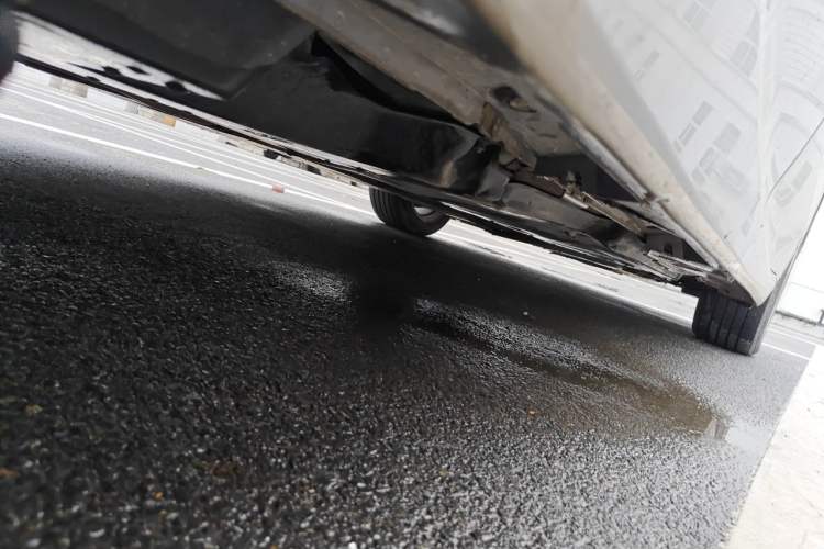 Used Toyota Avalon 2019 2.0L Luxury Edition China VI Standard Chassis Rear Right