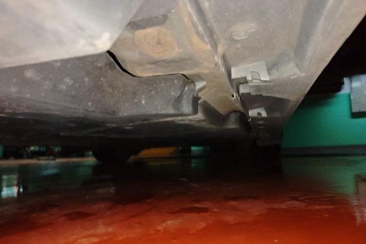 Used Toyota Avalon 2019 2.0L Luxury Edition China VI Standard Chassis Rear Right