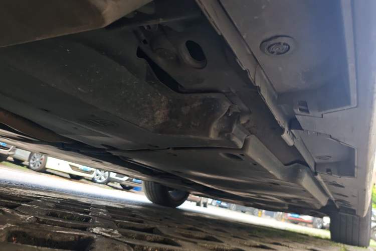 Used Toyota Avalon 2019 2.0L XLE Premium Edition China VI Chassis Rear Right