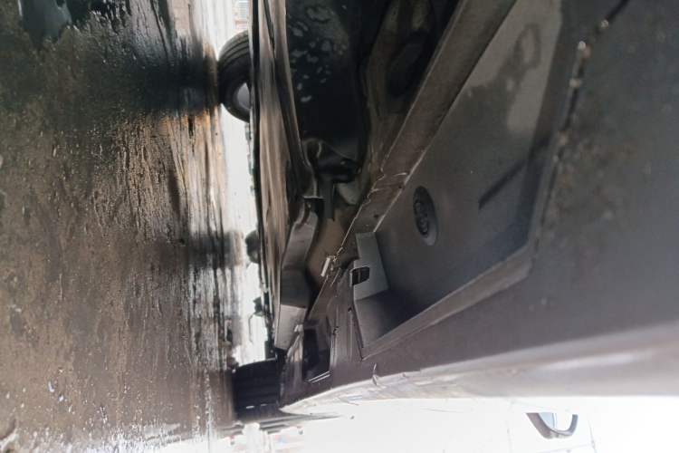 Used Toyota Avalon 2019 Dual-Engine 2.5L Luxury Edition China VI Standard Chassis Rear Right
