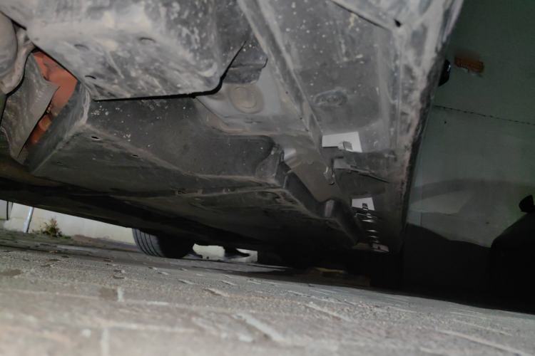 Used Toyota Avalon 2019 Dual-Engine 2.5L XLE Prestige Version China VI Standard Chassis Rear Right
