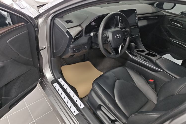 Used Toyota Avalon 2019 2.0L Ambition Edition China VI Driver Seat