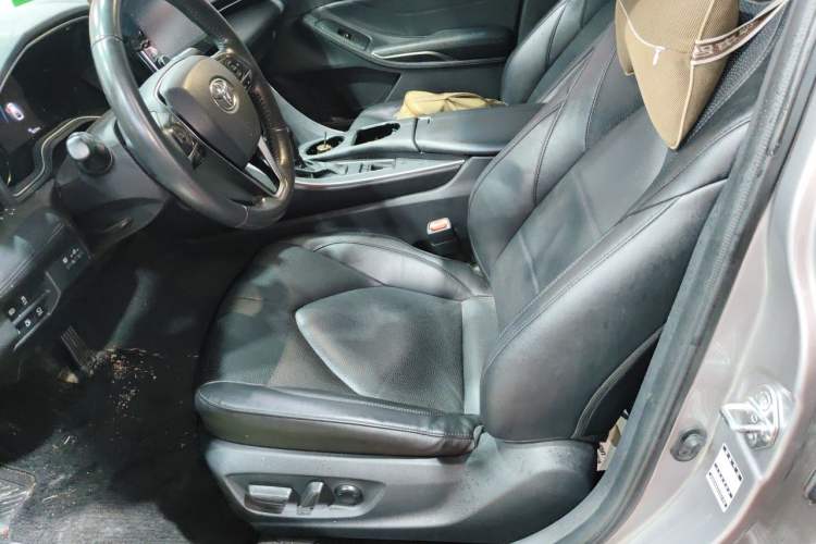 Used Toyota Avalon 2019 2.0L XLE Premium Edition China VI Driver Seat