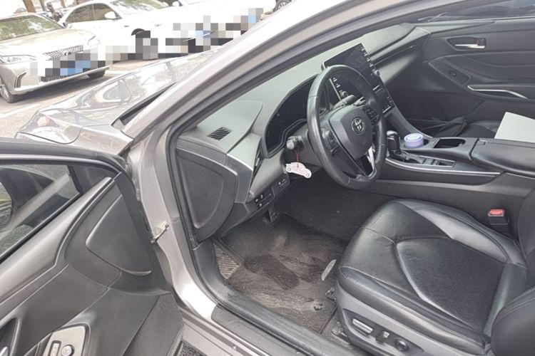 Used Toyota Avalon 2019 Dual-Engine 2.5L Luxury Edition China VI Standard Driver Seat