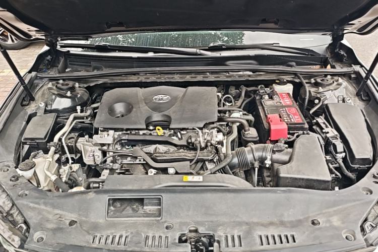 Used Toyota Avalon 2019 2.0L Luxury Edition China VI Standard Engine Bay