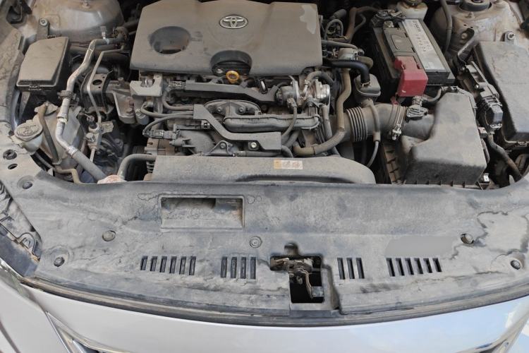Used Toyota Avalon 2019 2.0L Luxury Edition China VI Standard Engine Bay