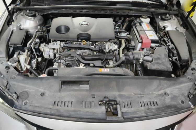 Used Toyota Avalon 2019 2.0L Luxury Edition China VI Standard Engine Bay
