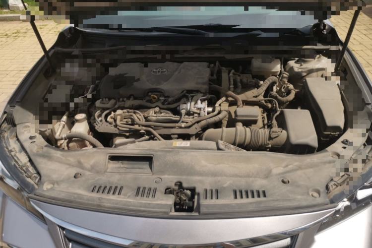 Used Toyota Avalon 2019 Dual-Engine 2.5L Luxury Edition China VI Standard Engine Bay