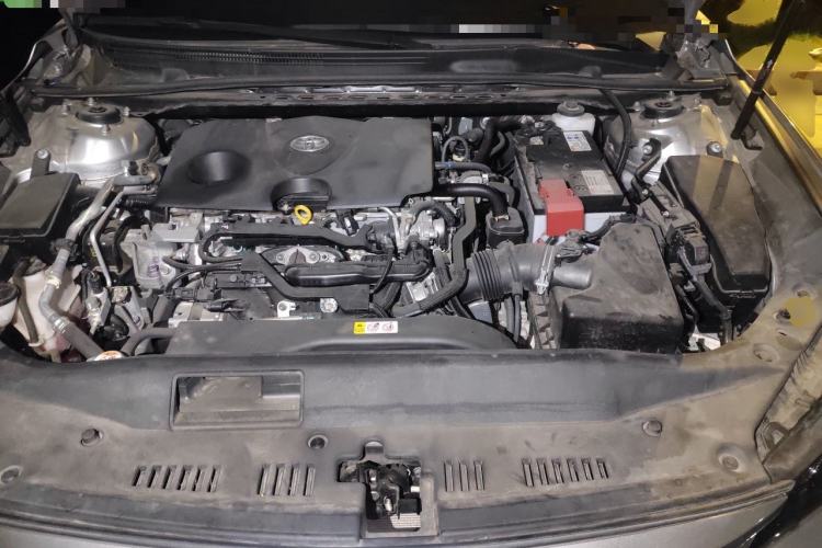 Used Toyota Avalon 2019 2.0L XLE Premium Edition China VI Engine Bay