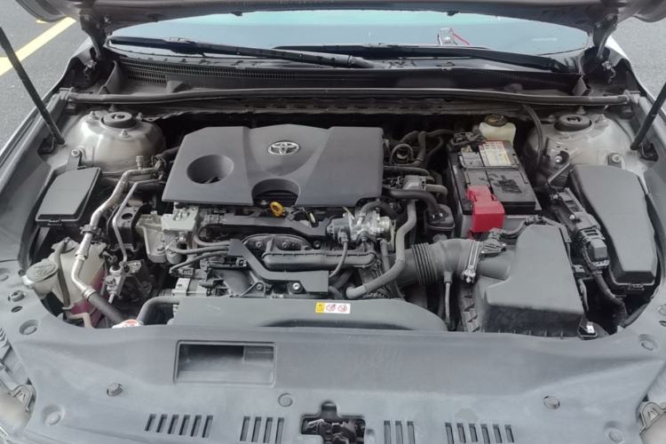 Used Toyota Avalon 2019 2.0L Luxury Edition China VI Standard Engine Bay