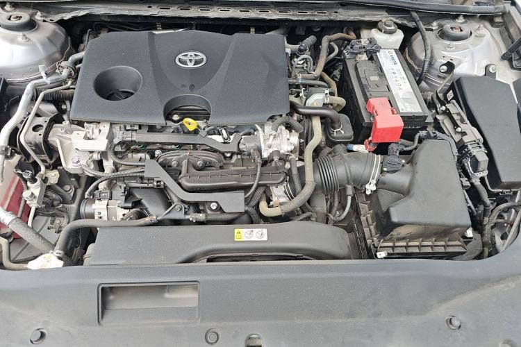 Used Toyota Avalon 2019 2.0L Luxury Edition China VI Standard Engine Bay