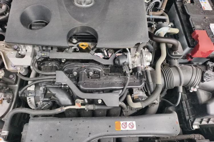 Used Toyota Avalon 2019 2.0L Luxury Edition China VI Standard Engine Bay