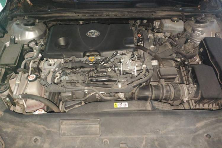 Used Toyota Avalon 2019 Dual-Engine 2.5L Luxury Edition China VI Standard Engine Bay