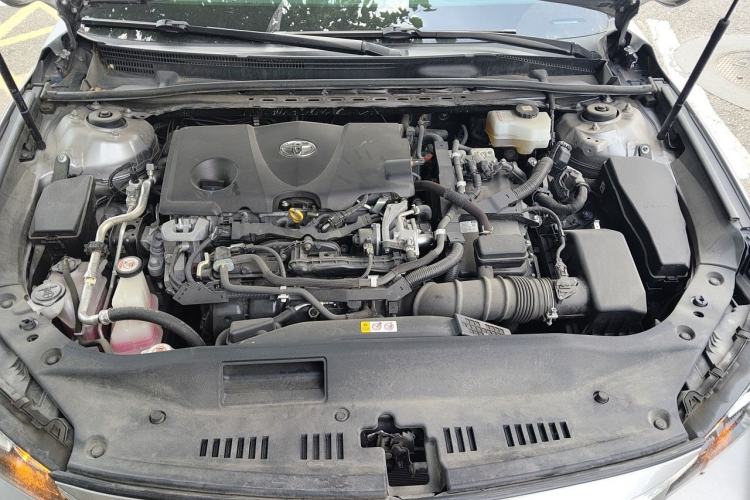Used Toyota Avalon 2019 Dual-Engine 2.5L Luxury Edition China VI Standard Engine Bay
