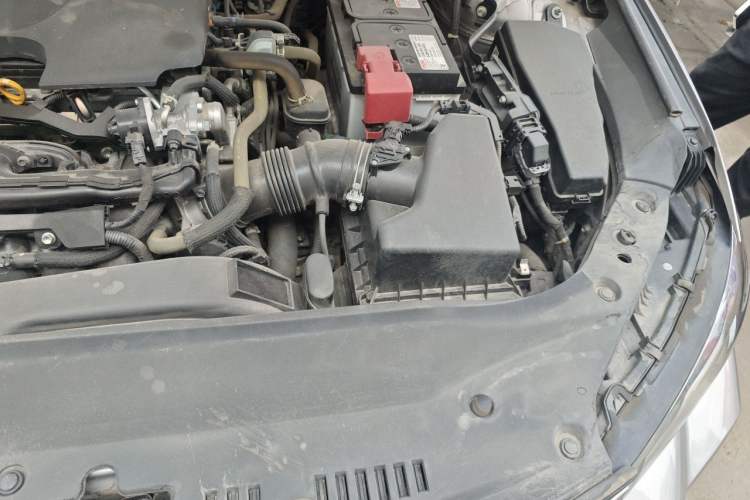 Used Toyota Avalon 2019 2.0L Ambition Edition China VI Engine Bay Left