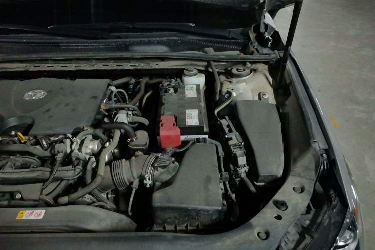 Used Toyota Avalon 2019 2.0L Luxury Edition China VI Standard Engine Bay Left
