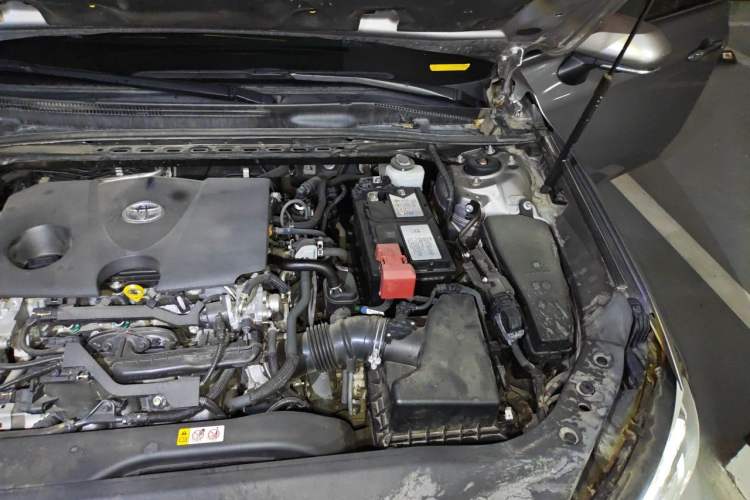 Used Toyota Avalon 2019 2.0L XLE Premium Edition China VI Engine Bay Left