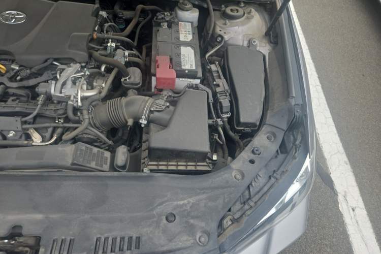 Used Toyota Avalon 2019 2.5L Touring Premium Version China VI Standard Engine Bay Left
