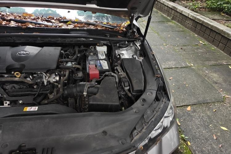 Used Toyota Avalon 2019 2.0L XLE Premium Edition China VI Engine Bay Left