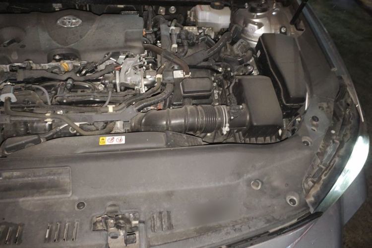 Used Toyota Avalon 2019 Dual-Engine 2.5L Luxury Edition China VI Standard Engine Bay Left