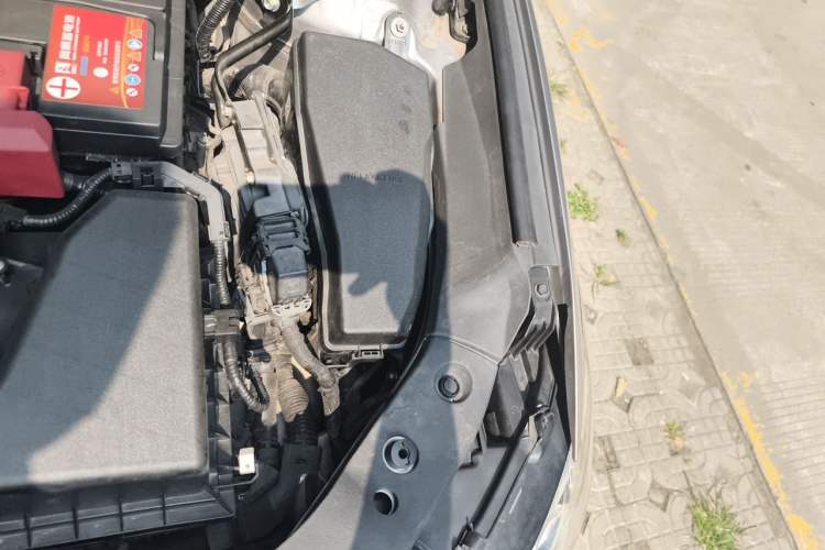 Used Toyota Avalon 2019 2.0L Luxury Edition China VI Standard Engine Bay Left