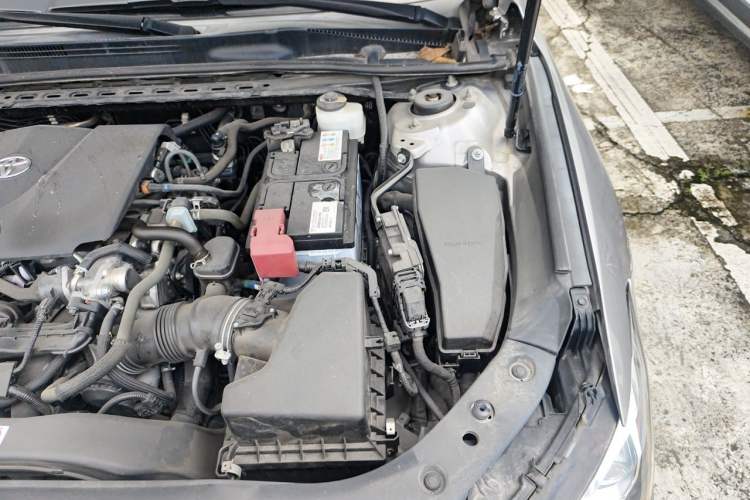 Used Toyota Avalon 2019 2.0L Luxury Edition China VI Standard Engine Bay Left