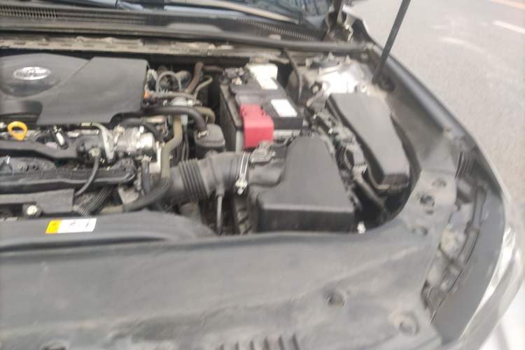 Used Toyota Avalon 2019 2.0L Luxury Edition China VI Standard Engine Bay Left
