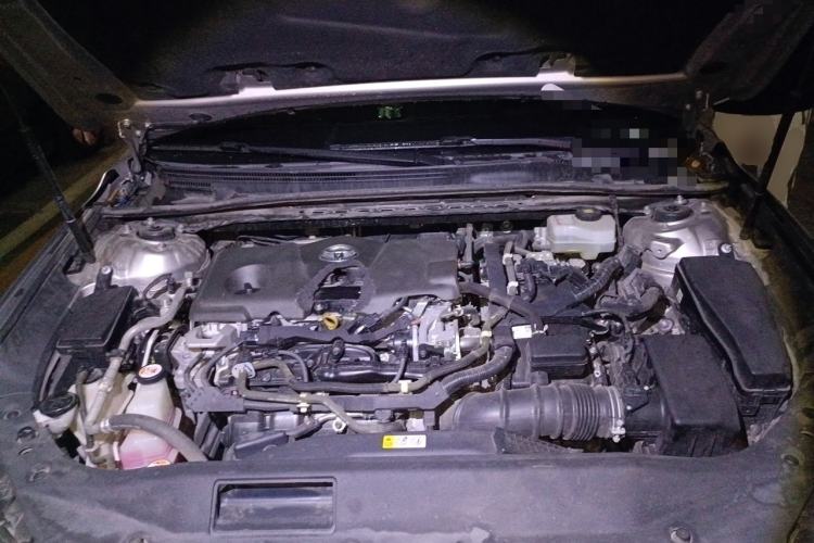 Used Toyota Avalon 2019 Dual-Engine 2.5L Luxury Edition China VI Standard Engine Bay