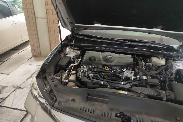Used Toyota Avalon 2019 Dual-Engine 2.5L Luxury Edition China VI Standard Engine Bay Right