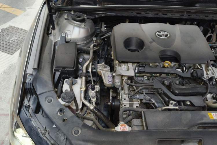 Used Toyota Avalon 2019 2.0L Luxury Edition China VI Standard Engine Bay Right