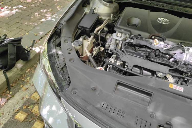 Used Toyota Avalon 2019 2.5L Touring Premium Version China V Standard Engine Bay Right