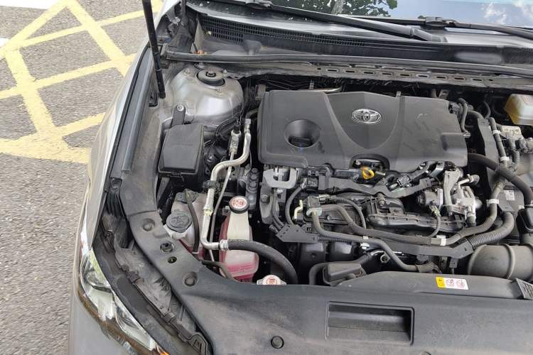 Used Toyota Avalon 2019 Dual-Engine 2.5L Luxury Edition China VI Standard Engine Bay Right