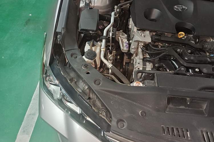 Used Toyota Avalon 2019 2.0L Luxury Edition China VI Standard Engine Bay Right