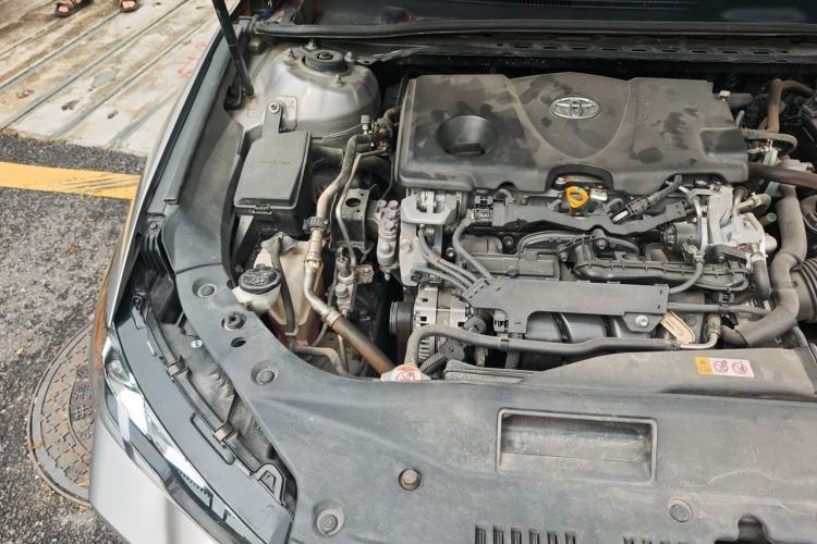 Used Toyota Avalon 2019 2.5L Touring Premium Version China VI Standard Engine Bay Right