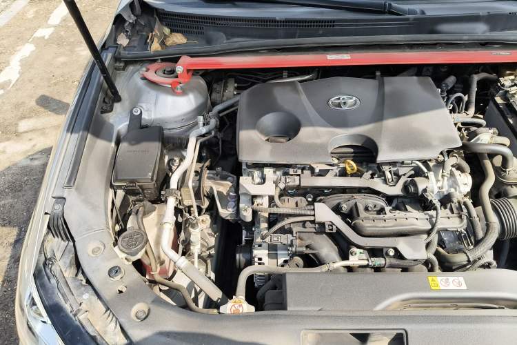 Used Toyota Avalon 2019 2.0L Luxury Edition China VI Standard Engine Bay Right